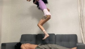 美女Ksiabb跺裆跳踩恋足调教-97LZTD-99433