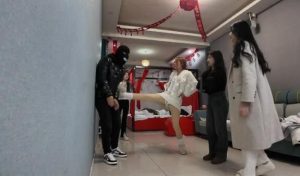 校园暴力之无理由群殴-97LZTD-99468