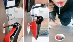 【甜一】磕头求虐胯下辱高跟碾压踩sp喂口水-97LZTD-99794