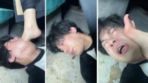 【逗逗】深夜户外虐跟踪狂-舔超脏鞋底黑丝脚超强深喉-97LZTD-99837