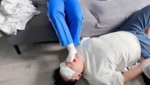 【睹物丝拍】lo娘十月校服白棉袜玩弄-97LZTD-35159