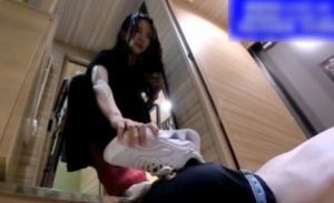 成为日本女主人的专属除臭剂-97LZTD-8345415717244