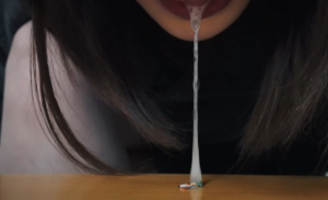 【GTS 呼呼觉】女巨人虐杀即将成为食物的小人-97LZTD-8345415717254