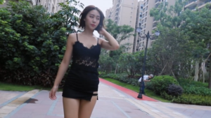 〖H.P.L栖心之栈〗—精神小伙尾随舔脚-97LZTDGXFC-000003132702175