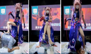【簌簌大人】KTV陪酒小妹玩病人-97LZTDGXFC-0000031327331842