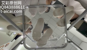 『chnnsct1818』变小被女生们踩死淹死-97LZTDGXFC-000003132733193947