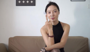 【黑丝诱惑】素人平面模特小美初次调教拍摄-97LZTDGXFC-000003132733194083